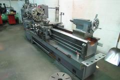 Hwacheon HL580 28/39" x 79" Gap Bed Engine Lathe,  2-Axis DRO, Geared Head, 19-1/2" Chuck, 3" Hole, (2) Steady Rests, QC Tool Post, Tailstock