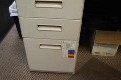 Corner Desk - 2 Piece - NO CONTENTS