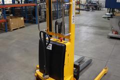 Uline H-2651 Electric Straddle Stacker Lift, 2,200# Cap, 63" Max Height, 50" Between Outriggers, 12 Volt Battery with Charger, 42" Forks