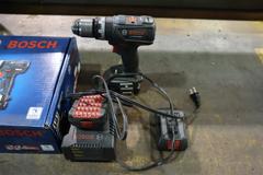 Bosch 1/2" Cordless Hammer Drill, 18 Volt, 3 Batteries, Charger, Case