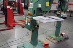 Milford Orbitform #256 Riveter, Feed Bowl, Tooling, Remote Foot Trip