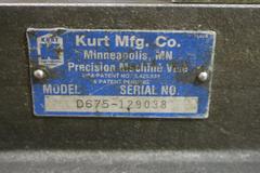 Kurt D675 6" Machine Vise, Swivel Base, Steel Jaws, Handle