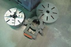 Hwacheon HL460 18/26" x 40" Gap Bed Engine Lathe, Geared Head, 2-Axis DRO, Chucks, Steady Rest, QC Tool Post, Tailstock