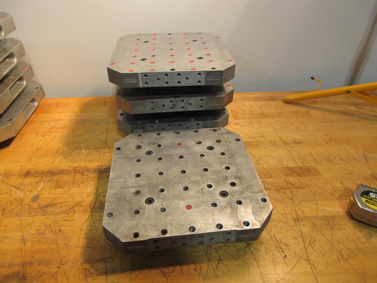 EROWA ER-022896 320mm X 320mm Pallet 1/2-13 Grid Pattern