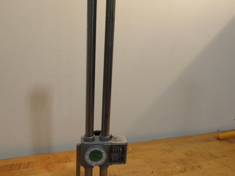 18" Dial Height Stand