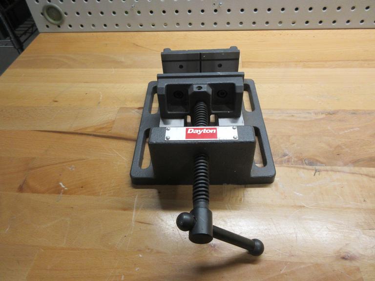 Dayton 4" Drill Vise