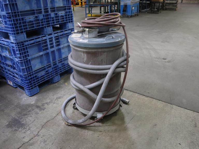 Nortech Pneumatic 55 Gal Barrel Vacuum with Dolly