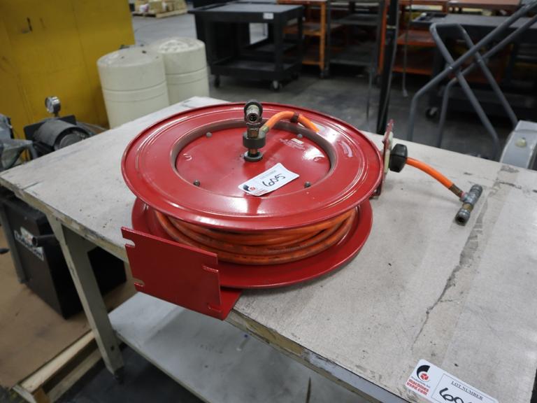 Wall Mounted Retractable Hose Reel