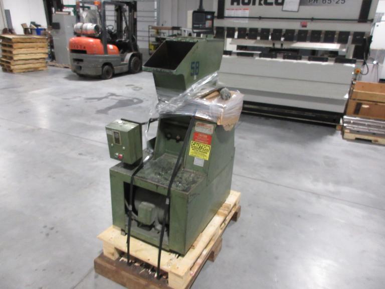 Foremost 2A4 Plastic Grinder, 5.5" x 8" Cutting Chamber, 3 HP