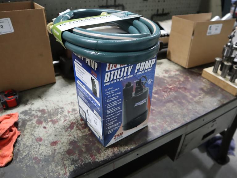 Barracuda 1/4 HP Submersible Utility Pump 25GPM W/ 10 Hose