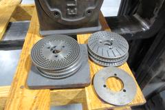 Ellis Double Swivel Dividing Head w/ 9" 3-Jaw Chuck & Dividing Plates