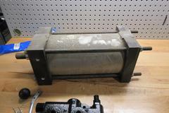 Hydraulic Manual Lever Actuator and 5" x 12" Pneumatic Cylinder