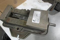 Kurt D-60 6" Machine Vice w/ Swivel Base