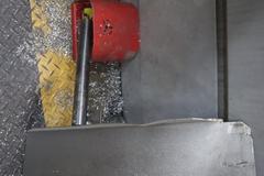 Haas SL-20 CNC Turning Center, 8" Chuck, 10 Station Turret, Tool Presetter, Chip Conveyor, Parts Catcher 