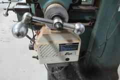 Enco 100-1529 Vertical Knee Mill, 9x42 Table, Power Table Feed, DRO