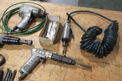 Pneumatic Tools; 1/2" Impact, Sioux Model 2P2550B Tap Gun, Die Grinder