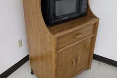 Amana Turntable Microwave with Wooden Hutch