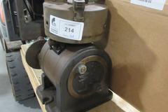 L.W. Chuck Co. Double Swivel Dividing Head w/ 8" 3-Jaw Chuck 