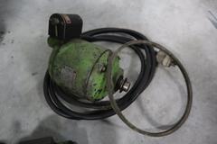 Cincinnati No. 2 Tool & Cutter Grinder – Motorized Workhead, Attachments Included