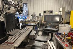 Hurco Hawk 30/SSM CNC Vertical Bed Mill