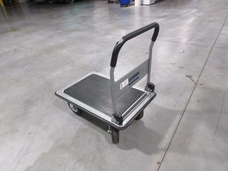 Uline H-2176 Heavy Duty Rolling Cart; 600lbs