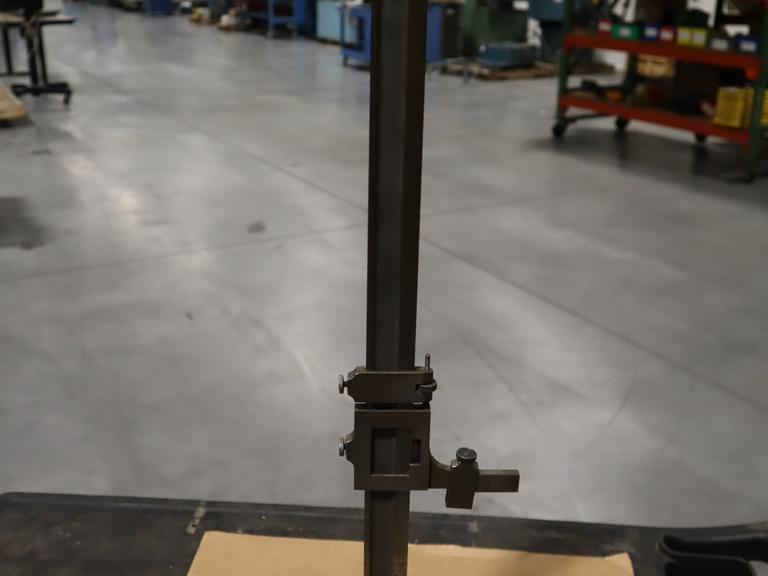 Brown & Sharpe Model 585 24" Height Gage