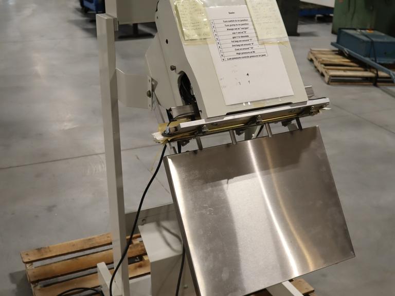 Packaging Aids Corp; Industrial Heavy-Duty Vacuum Impulse Sealer PV-G18