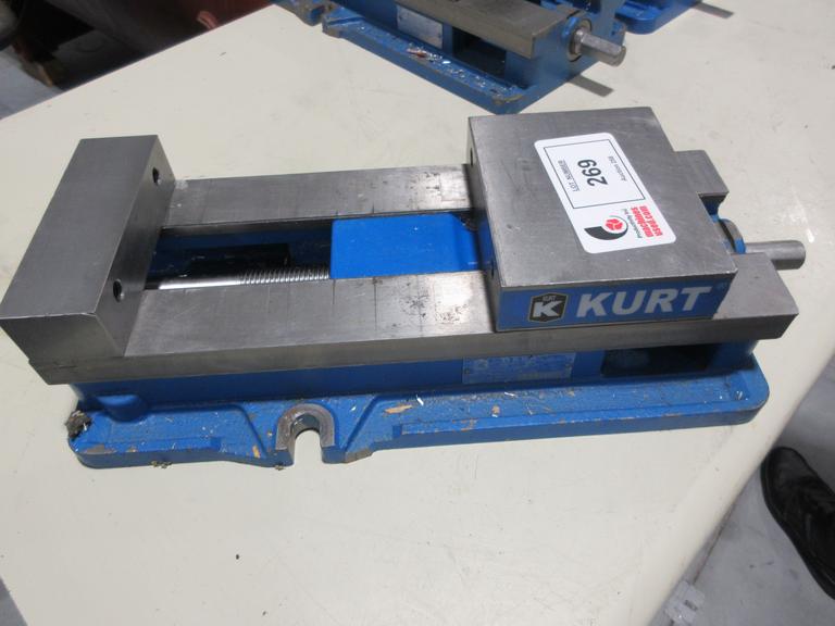 Kurt Model D-688 6" Machine Vise