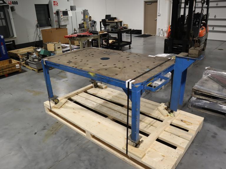 Heavy-Duty Rolling Welding Work Bench