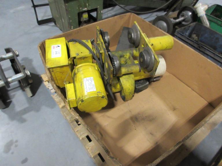 Yale Hoist Motor Driven Trolley, 1-Speed Powered, 3 ton Load, Fits Beam Flange Width: 4 to 6-1/4 in. Chain Catcher