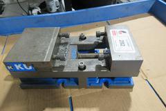 Kurt 3600v 6" Machine Vise