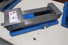 Kurt Model D-688 6" Machine Vise