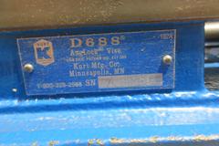 Kurt Model D-688 6" Machine Vise