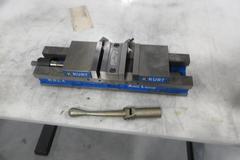  KURT HDL4 Machine Vise Hard Jaws, With Handle