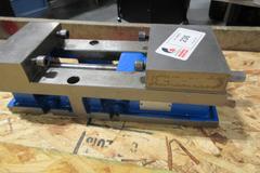 Kurt Model D-3600V 6" Machine Vise 