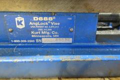 Kurt Model D-688 6" Machine Vise w Hardjaws