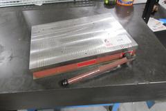 Suburban Tool Magnetic Chuck; Manual