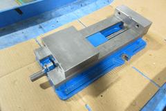 Kurt D688 6" Machine Vise
