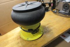 Burr King Vibra King 200; Benchtop Vibratory Bowl