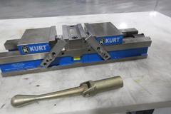  KURT HDL4 Machine Vise Hard Jaws, With Handle