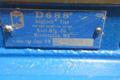 Kurt Model D-688 6" Machine Vise
