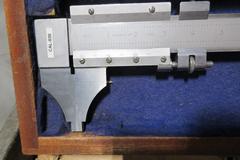 Brown & Sharpe 39" #570 Vernier Caliper In Case
