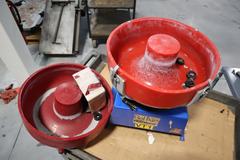 Bel-Air Finishing FM 2010 Vibratory Bowl with Flow Through