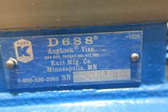 Kurt Model D-688 6" Machine Vise w Hardjaws