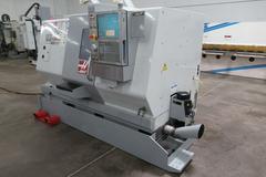 Haas SL-20 CNC Turning Center, Programmable Tailstock, Tool Presetter, Parts Catcher, Chip Auger, 8" Chuck