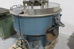 Sweco Vibro-Energy FMD-10HA Finishing Mill, 10 Cubic Ft Hopper, with Rotary Agitator