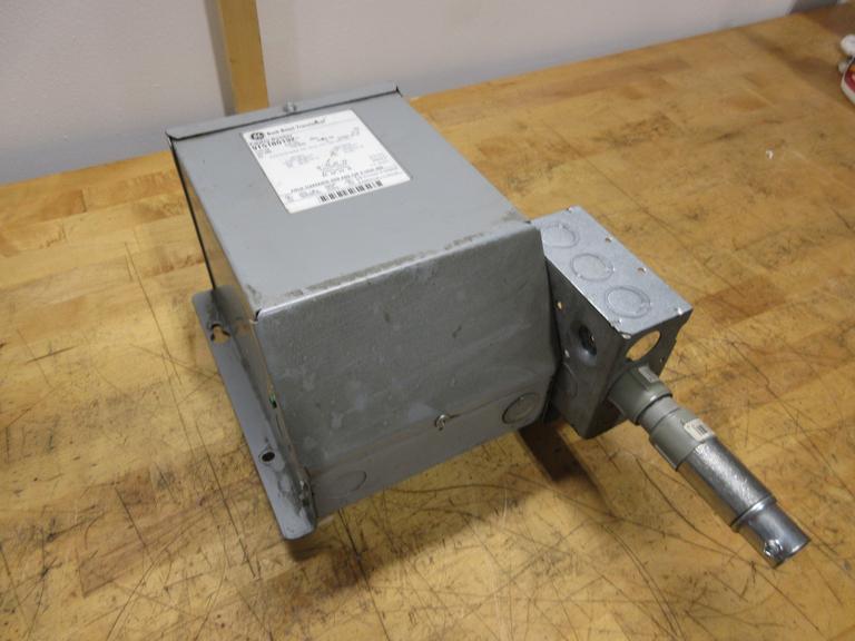 General Electric: 9T51B0132 2Kva  Buck Booster Transformer 1ph 120/240v