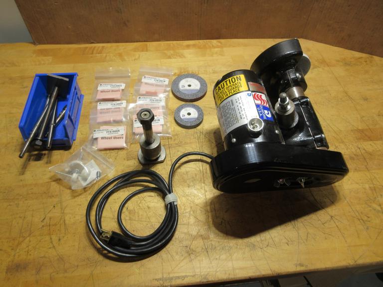 Dumore Tool Post Grinder Attachment w/ Wheels & Extra Arbors