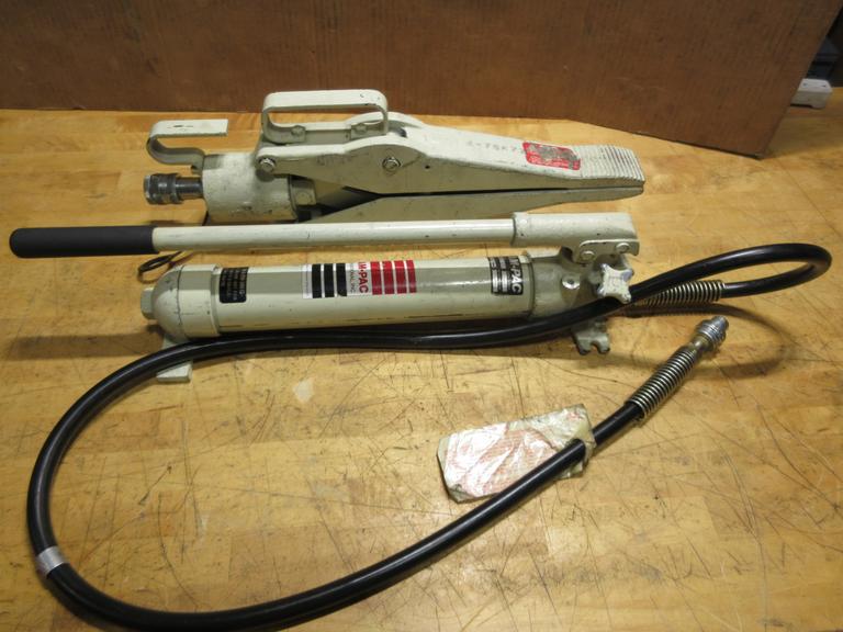 Ram-Pac HP-55 10,000 PSI Hydraulic Hand Pump and Spreader Attachment