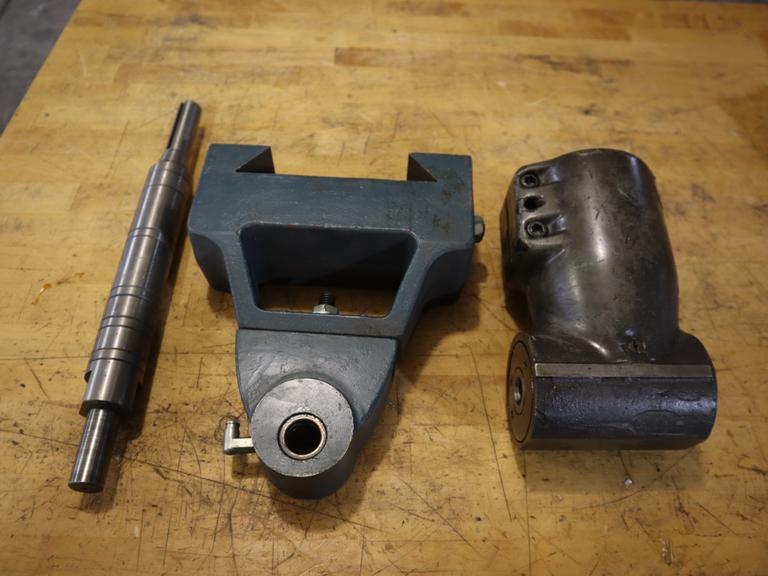 Bridgeport Right Angle Milling Head with Arbor Support and Arbor